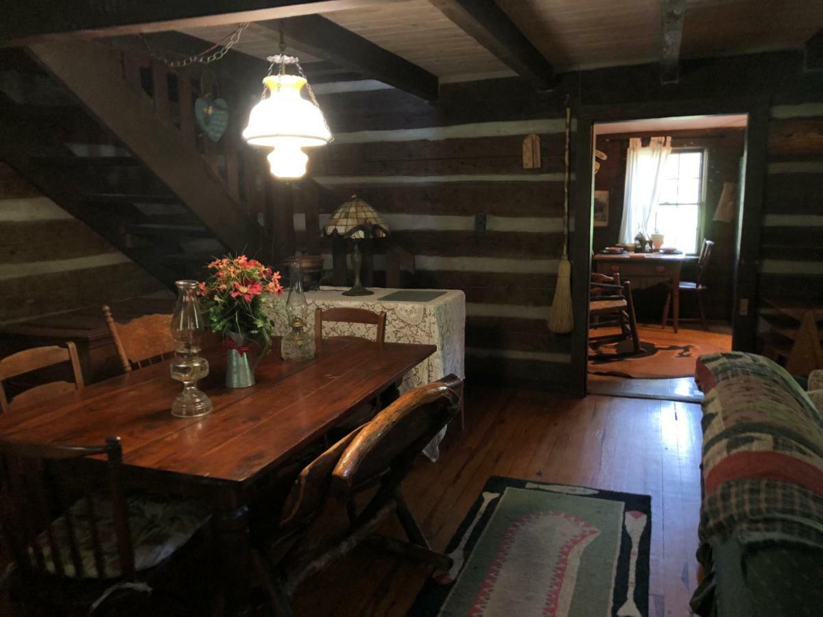Smoky Mountain Romantic Handcrafted Cabins Sevierville Exterior photo